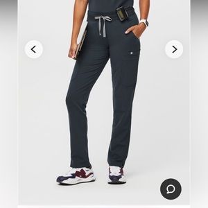 Figs Yola skinny scrub pants